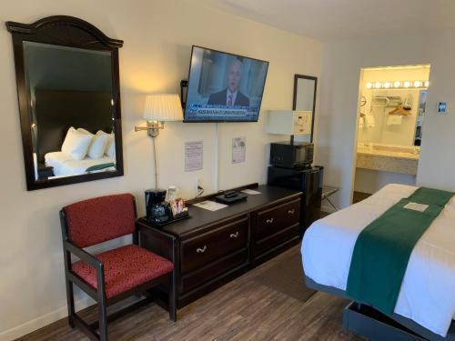Motel Baymont By Wyndham Petoskey Extérieur photo