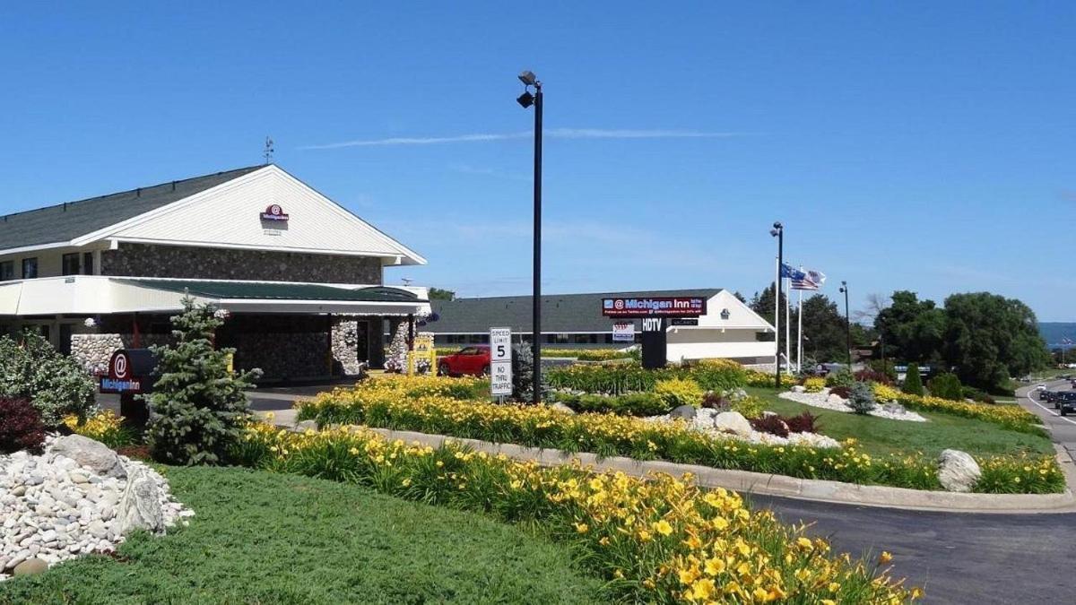 Motel Baymont By Wyndham Petoskey Extérieur photo