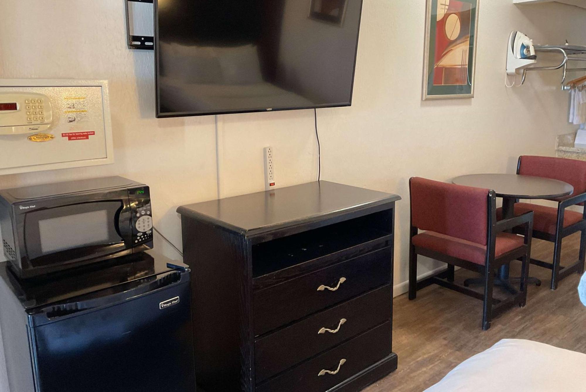 Motel Baymont By Wyndham Petoskey Extérieur photo
