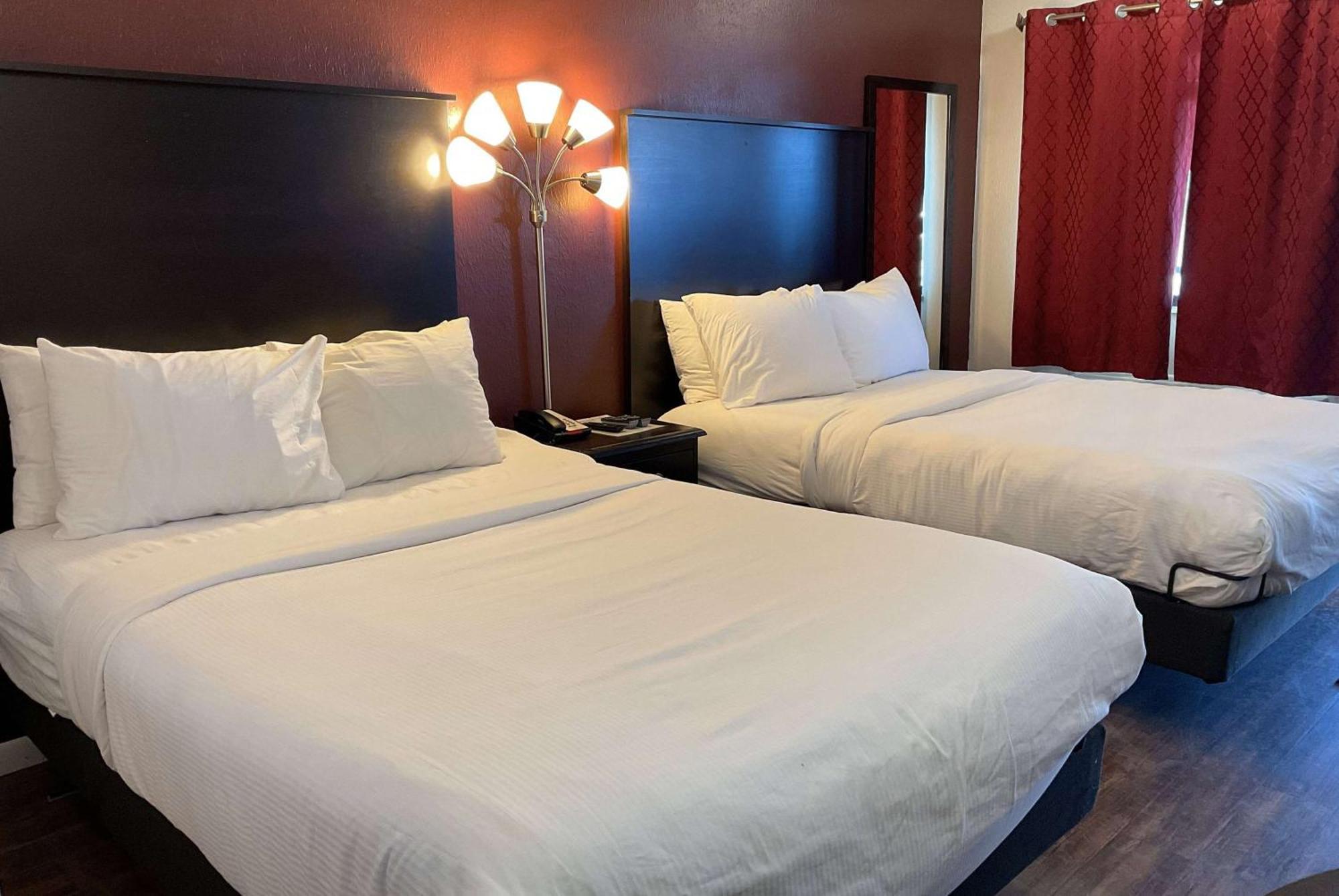 Motel Baymont By Wyndham Petoskey Extérieur photo