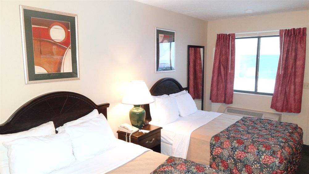 Motel Baymont By Wyndham Petoskey Extérieur photo